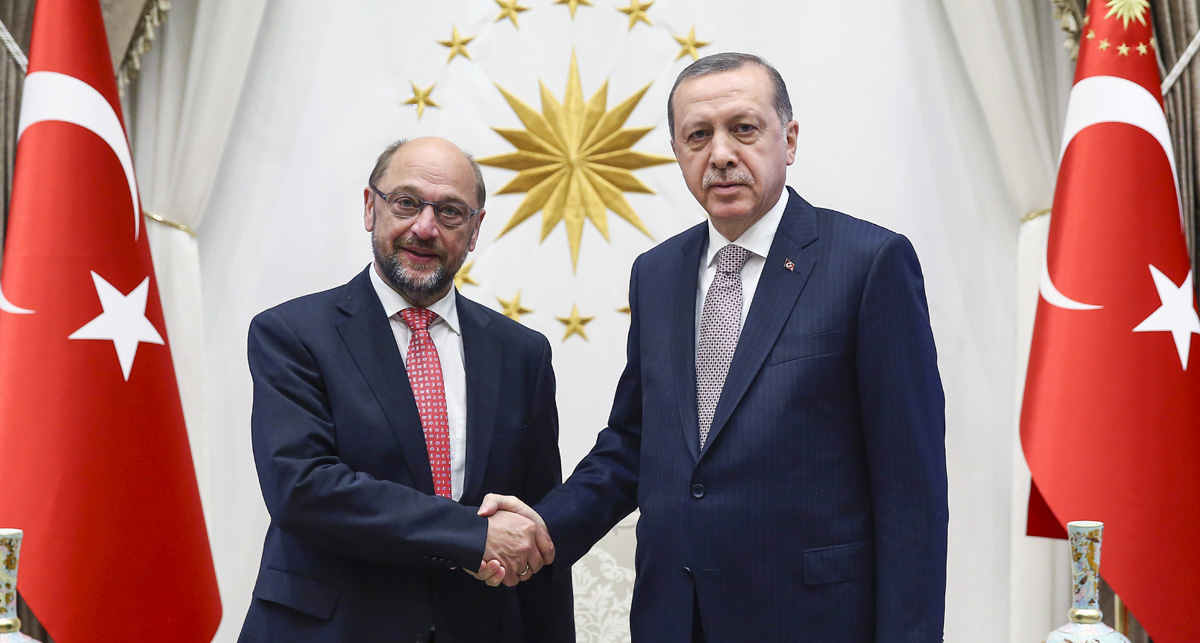 Recep Tayyip Erdogan et Martin Schulz.